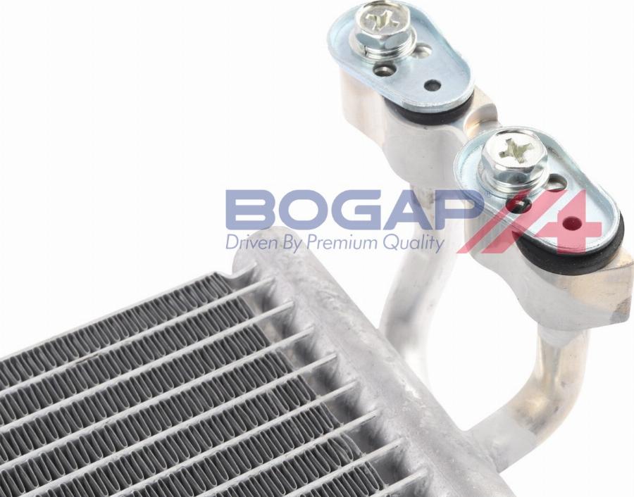 BOGAP B4117111 - Конденсатор, кондиціонер autozip.com.ua
