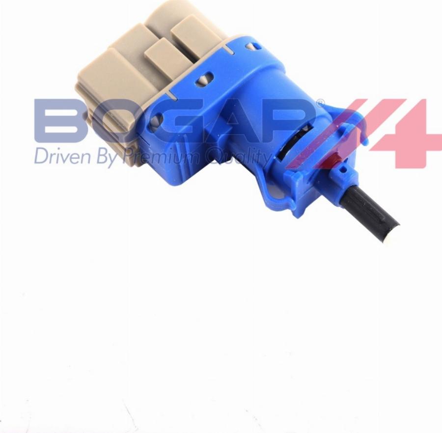 BOGAP W7326100 - Вимикач ліхтаря сигналу гальмування autozip.com.ua
