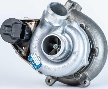 BorgWarner 5304 988 0116 - Компресор, наддув autozip.com.ua