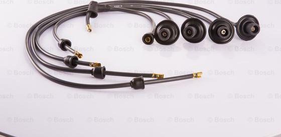 BOSCH 9 295 080 042 - Комплект проводів запалювання autozip.com.ua