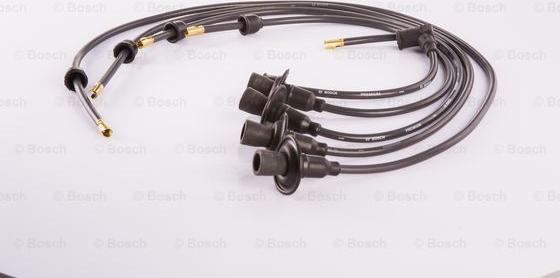 BOSCH 9 295 080 042 - Комплект проводів запалювання autozip.com.ua