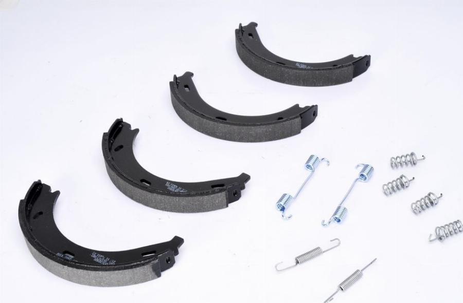 BOSCH 0 986 487 605 - Комплект гальм, ручник, парковка autozip.com.ua