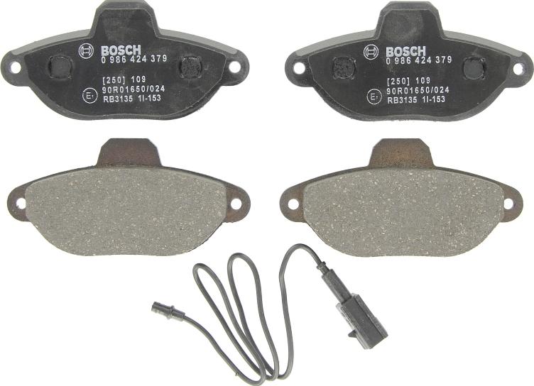 BOSCH 0 986 424 379 - Гальмівні колодки, дискові гальма autozip.com.ua
