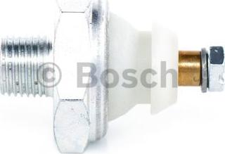 BOSCH 0 986 344 052 - Датчик, тиск масла autozip.com.ua
