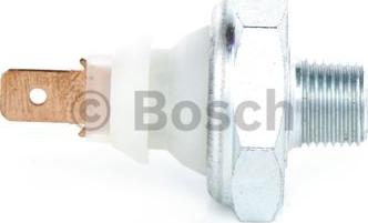 BOSCH 0 986 344 074 - Датчик, тиск масла autozip.com.ua