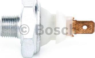 BOSCH 0 986 344 076 - Датчик, тиск масла autozip.com.ua