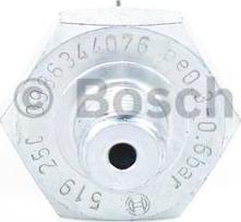 BOSCH 0 986 344 076 - Датчик, тиск масла autozip.com.ua