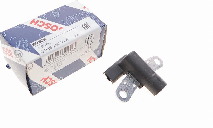 BOSCH 0 986 280 744 - Датчик імпульсів, колінчастий вал autozip.com.ua