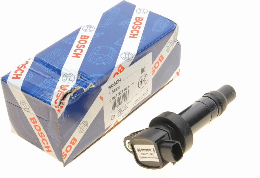 BOSCH 0 986 221 063 - Котушка запалювання autozip.com.ua