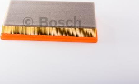 BOSCH 0 986 B02 323 - Повітряний фільтр autozip.com.ua