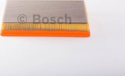 BOSCH 0 986 B02 323 - Повітряний фільтр autozip.com.ua