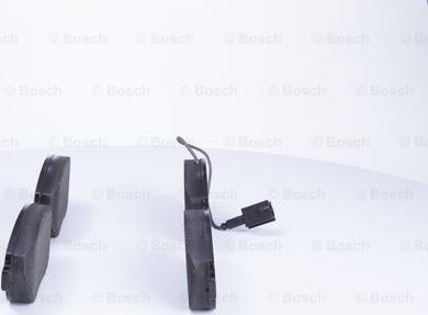 BOSCH 0 986 BB0 517 - Гальмівні колодки, дискові гальма autozip.com.ua