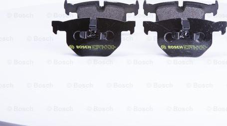 BOSCH 0 986 BB0 840 - Гальмівні колодки, дискові гальма autozip.com.ua