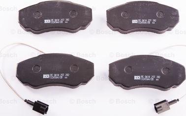 BOSCH 0 986 BB0 711 - Гальмівні колодки, дискові гальма autozip.com.ua