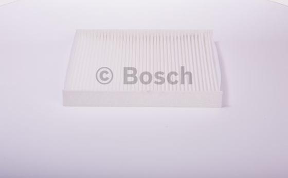 BOSCH 0 986 BF0 588 - Фільтр, повітря у внутрішній простір autozip.com.ua
