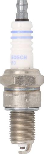 BOSCH 0 241 235 755 - Свічка запалювання autozip.com.ua