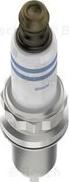 BOSCH 0 242 145 537 - Свічка запалювання autozip.com.ua