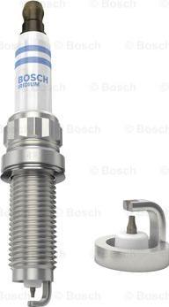 BOSCH 0 242 145 537 - Свічка запалювання autozip.com.ua