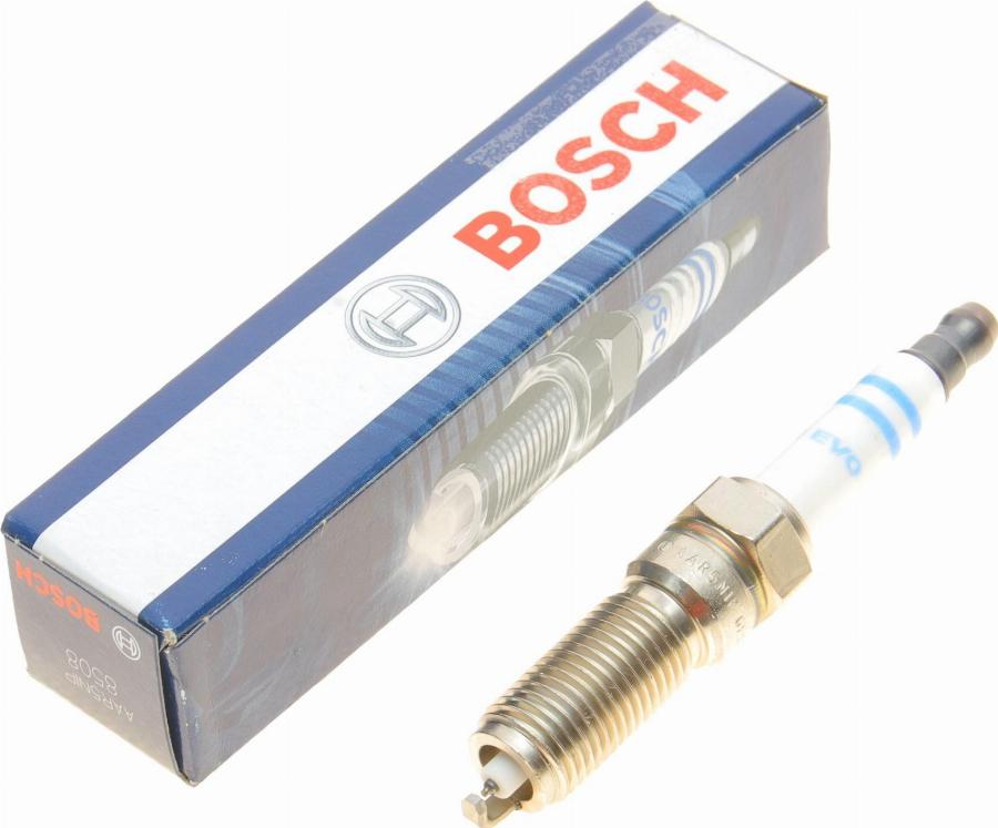 BOSCH 0 242 145 606 - Свічка запалювання autozip.com.ua