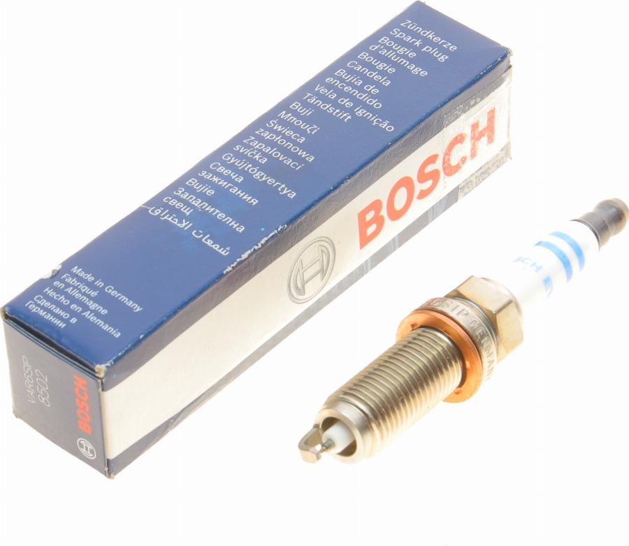 BOSCH 0 242 140 566 - Свічка запалювання autozip.com.ua