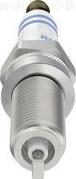 BOSCH 0 242 140 562 - Свічка запалювання autozip.com.ua