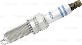 BOSCH 0 242 140 562 - Свічка запалювання autozip.com.ua