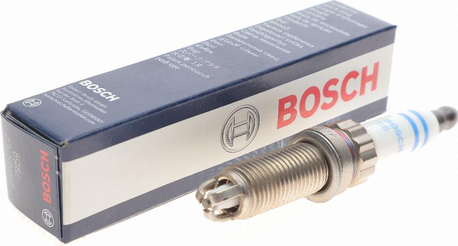 BOSCH 0 242 140 507 - Свічка запалювання autozip.com.ua