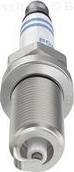 BOSCH 0 242 140 530 - Свічка запалювання autozip.com.ua