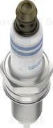 BOSCH 0 242 135 557 - Свічка запалювання autozip.com.ua