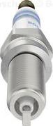 BOSCH 0 242 135 568 - Свічка запалювання autozip.com.ua