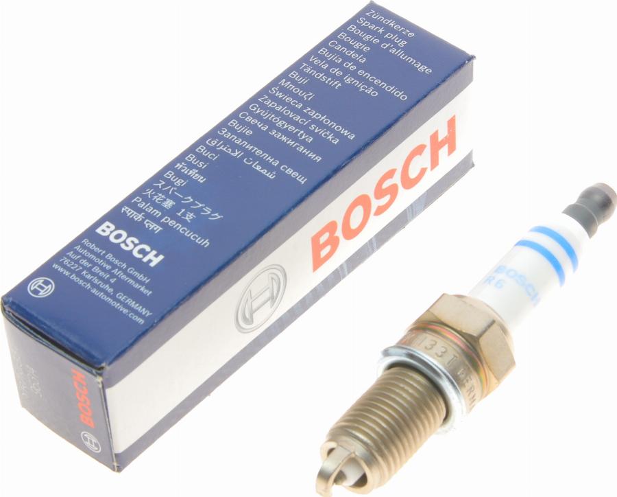 BOSCH 0 242 135 563 - Свічка запалювання autozip.com.ua