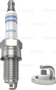 BOSCH 0 242 135 512 - Свічка запалювання autozip.com.ua