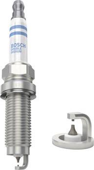 BOSCH 0 242 135 570 - Свічка запалювання autozip.com.ua
