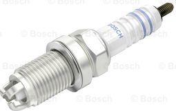 BOSCH 0 242 240 572 - Свічка запалювання autozip.com.ua