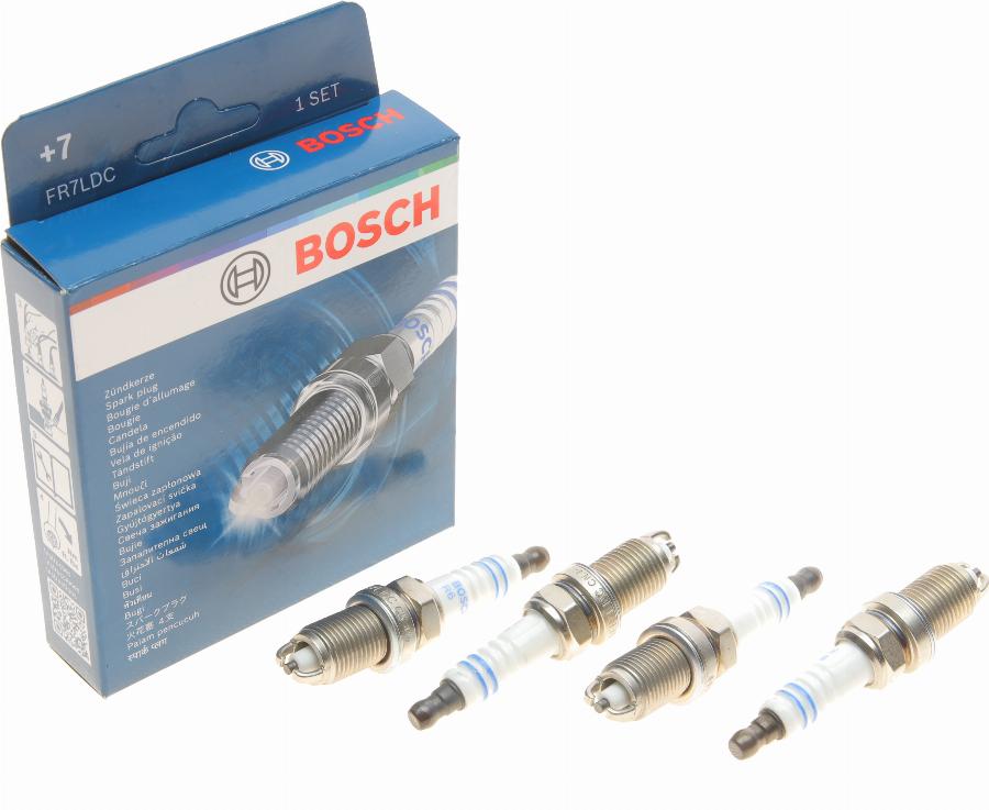 BOSCH 0 242 235 914 - Свічка запалювання autozip.com.ua