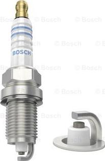 BOSCH 0 242 235 588 - Свічка запалювання autozip.com.ua