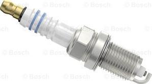 BOSCH 0 242 235 588 - Свічка запалювання autozip.com.ua