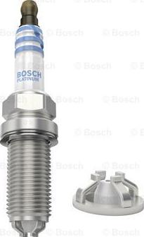 BOSCH 0 242 235 696 - Свічка запалювання autozip.com.ua