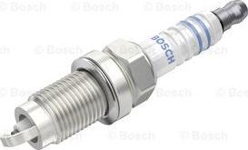 BOSCH 0 242 235 692 - Свічка запалювання autozip.com.ua