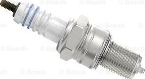 BOSCH 0 242 235 650 - Свічка запалювання autozip.com.ua