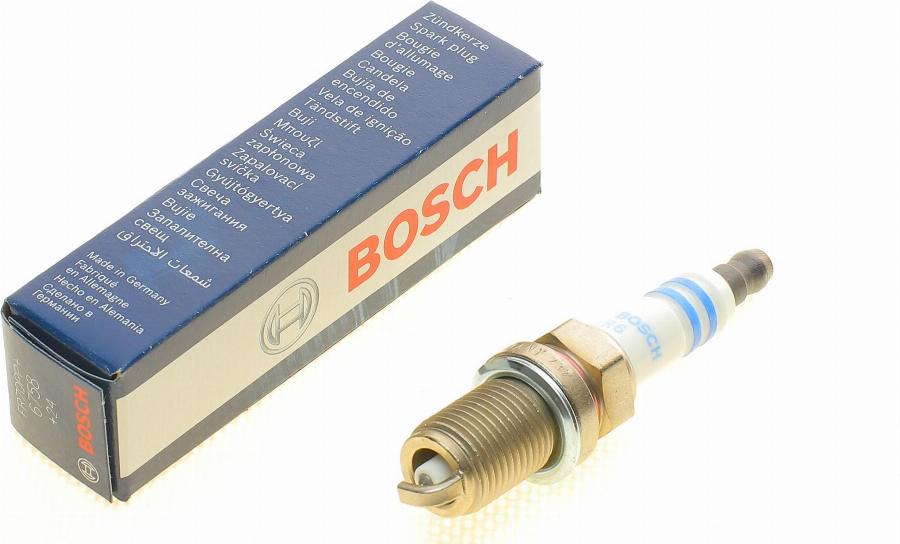 BOSCH 0 242 235 749 - Свічка запалювання autozip.com.ua