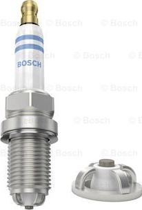 BOSCH 0 242 235 715 - Свічка запалювання autozip.com.ua