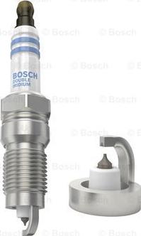 BOSCH 0 242 230 555 - Свічка запалювання autozip.com.ua