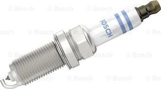 BOSCH 0 242 230 618 - Свічка запалювання autozip.com.ua