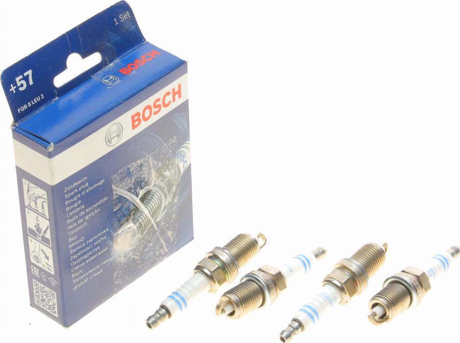 BOSCH 0 242 230 808 - Свічка запалювання autozip.com.ua