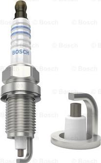 BOSCH 0 242 229 590 - Свічка запалювання autozip.com.ua