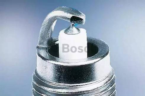 BOSCH 0 242 225 570 - Свічка запалювання autozip.com.ua