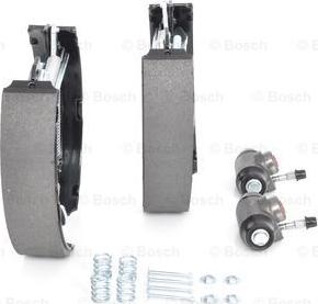 BOSCH 0 204 114 579 - Комплект гальм, барабанний механізм autozip.com.ua