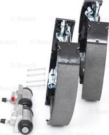 BOSCH 0 204 114 684 - Комплект гальм, барабанний механізм autozip.com.ua