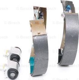 BOSCH 0 204 114 623 - Комплект гальм, барабанний механізм autozip.com.ua